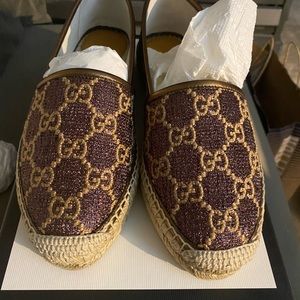 New in box Authentic Gucci shoes size 8